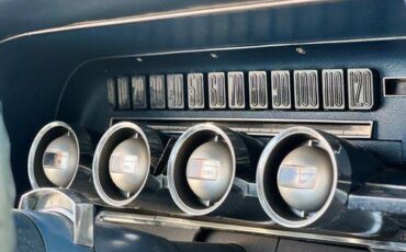 Ford-thunderbird-old-1966-black-8