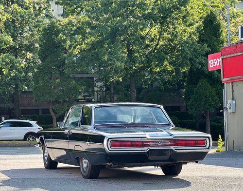 Ford-thunderbird-old-1966-black-9