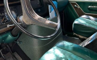 Ford-v8-costom-1977-white-11