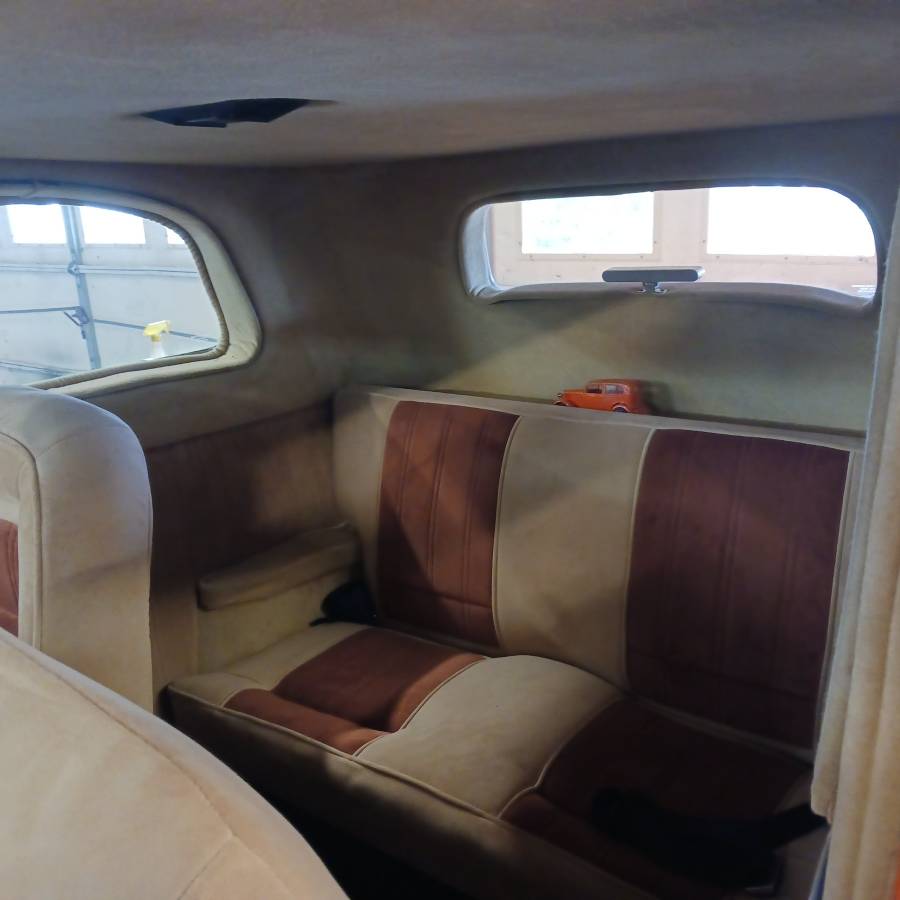 Ford-vicky-1933-orange-1