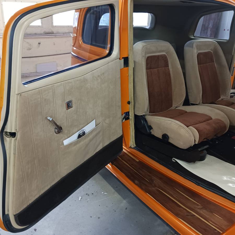 Ford-vicky-1933-orange-2