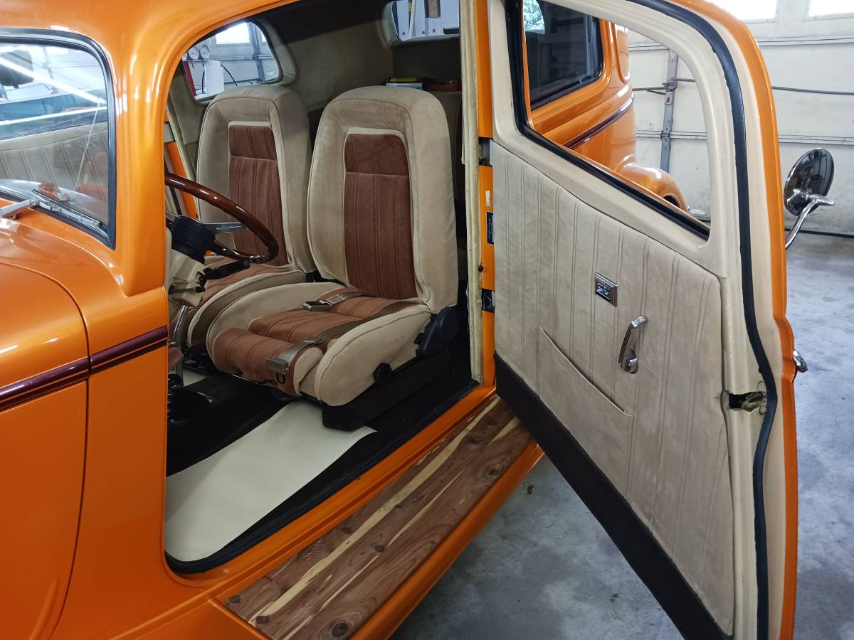 Ford-vicky-1933-orange-4