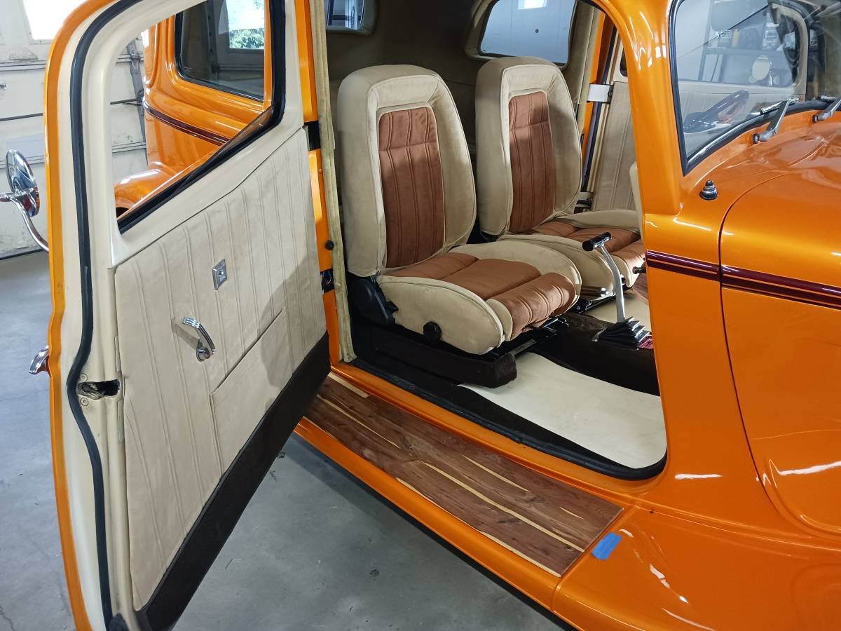 Ford-vicky-1933-orange-5