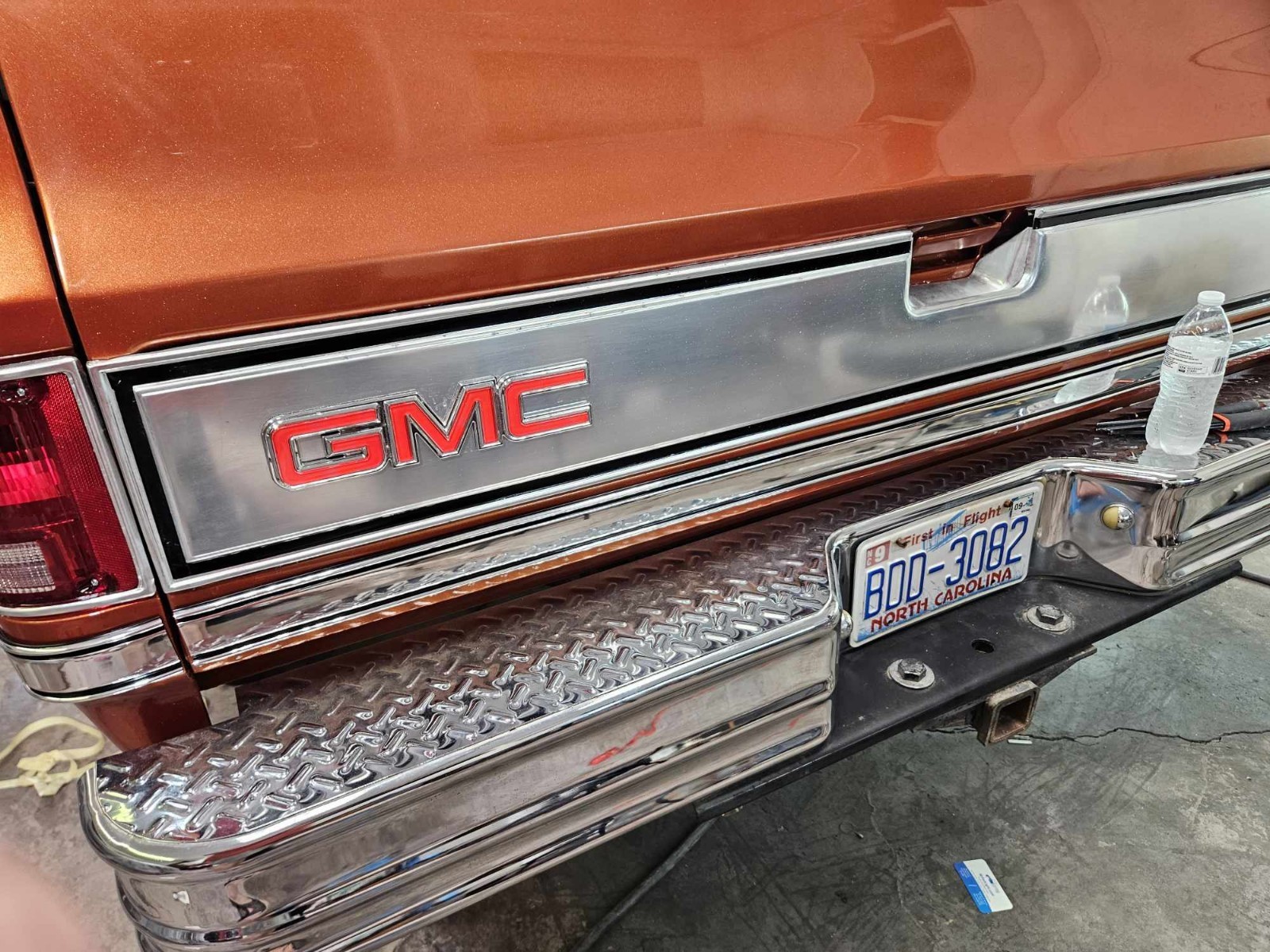 GMC-12-Ton-Pickup-1986-Cab-Chassis-13