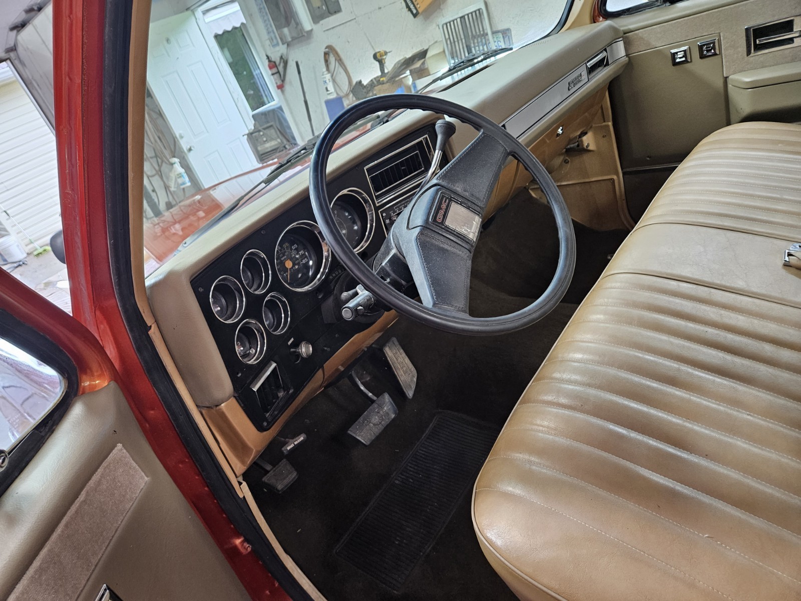 GMC-12-Ton-Pickup-1986-Cab-Chassis-2