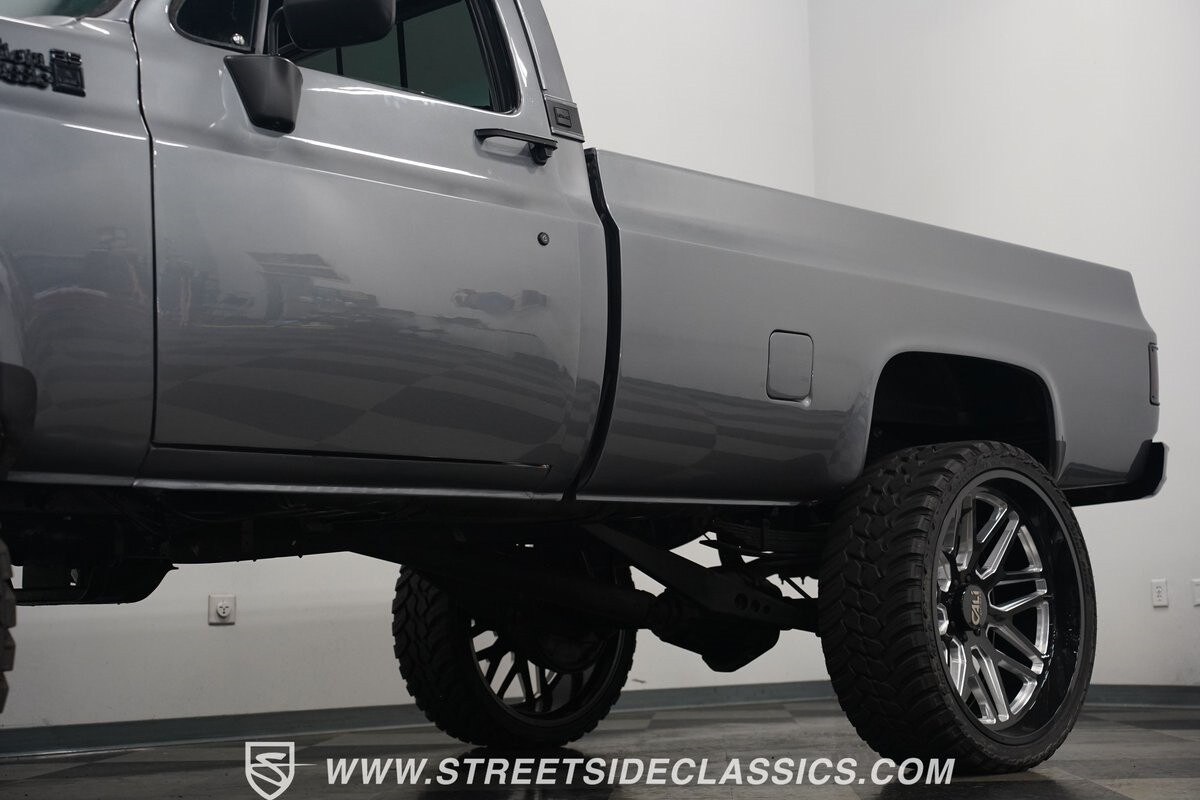 GMC-2500-1980-Pickup-Truck-24