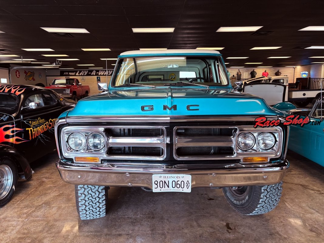 GMC-Jimmy-1971-Offroad-2