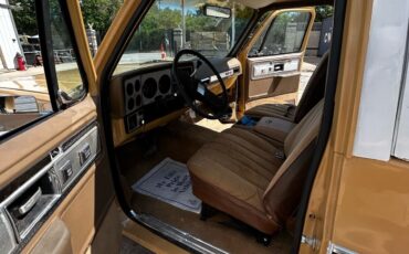 GMC-Jimmy-1979-SUV-15