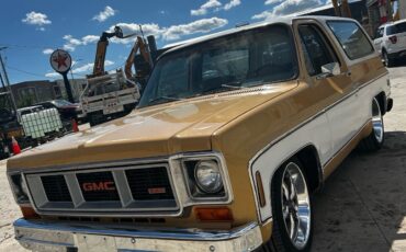 GMC-Jimmy-1979-SUV-2