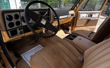 GMC-Jimmy-1979-SUV-24
