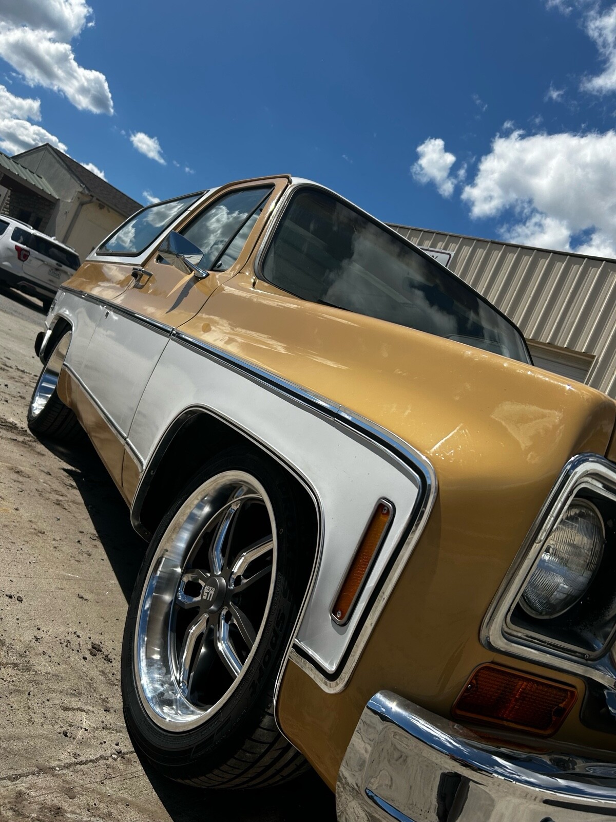 GMC-Jimmy-1979-SUV-4