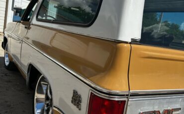 GMC-Jimmy-1979-SUV-9