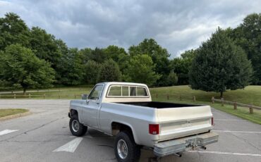 GMC-K10-1979-Standard-Cab-Pickup-2