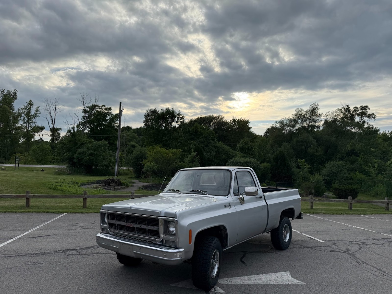 GMC-K10-1979-Standard-Cab-Pickup