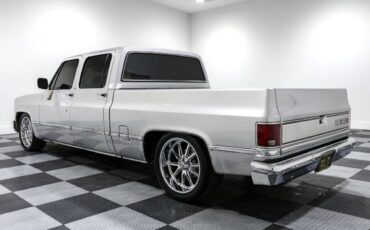 GMC-R25-1988-Pickup-Truck-5