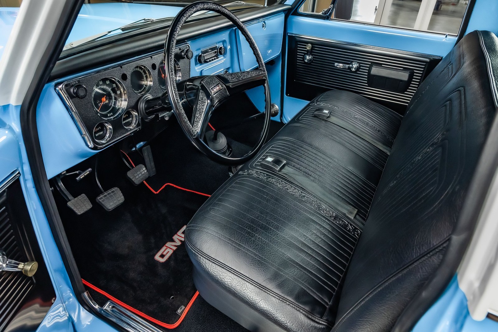 GMC-Sierra-1500-1969-Pickup-Truck-2
