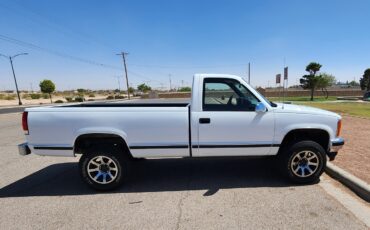 GMC-Sierra-1500-1988-Standard-Cab-Pickup-1