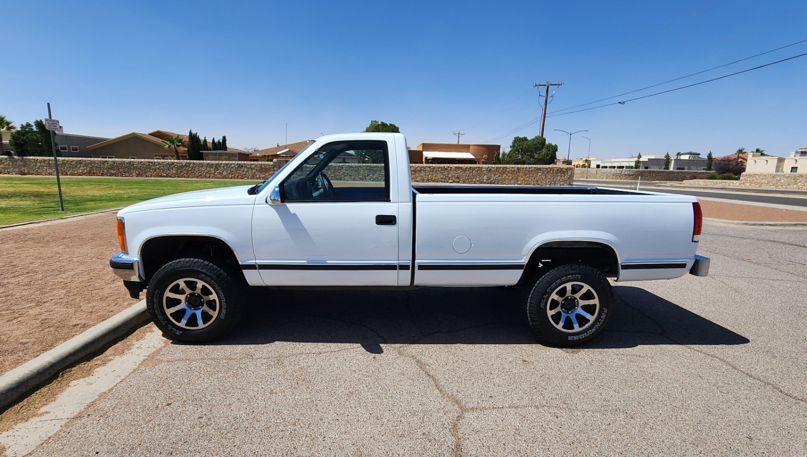 GMC-Sierra-1500-1988-Standard-Cab-Pickup