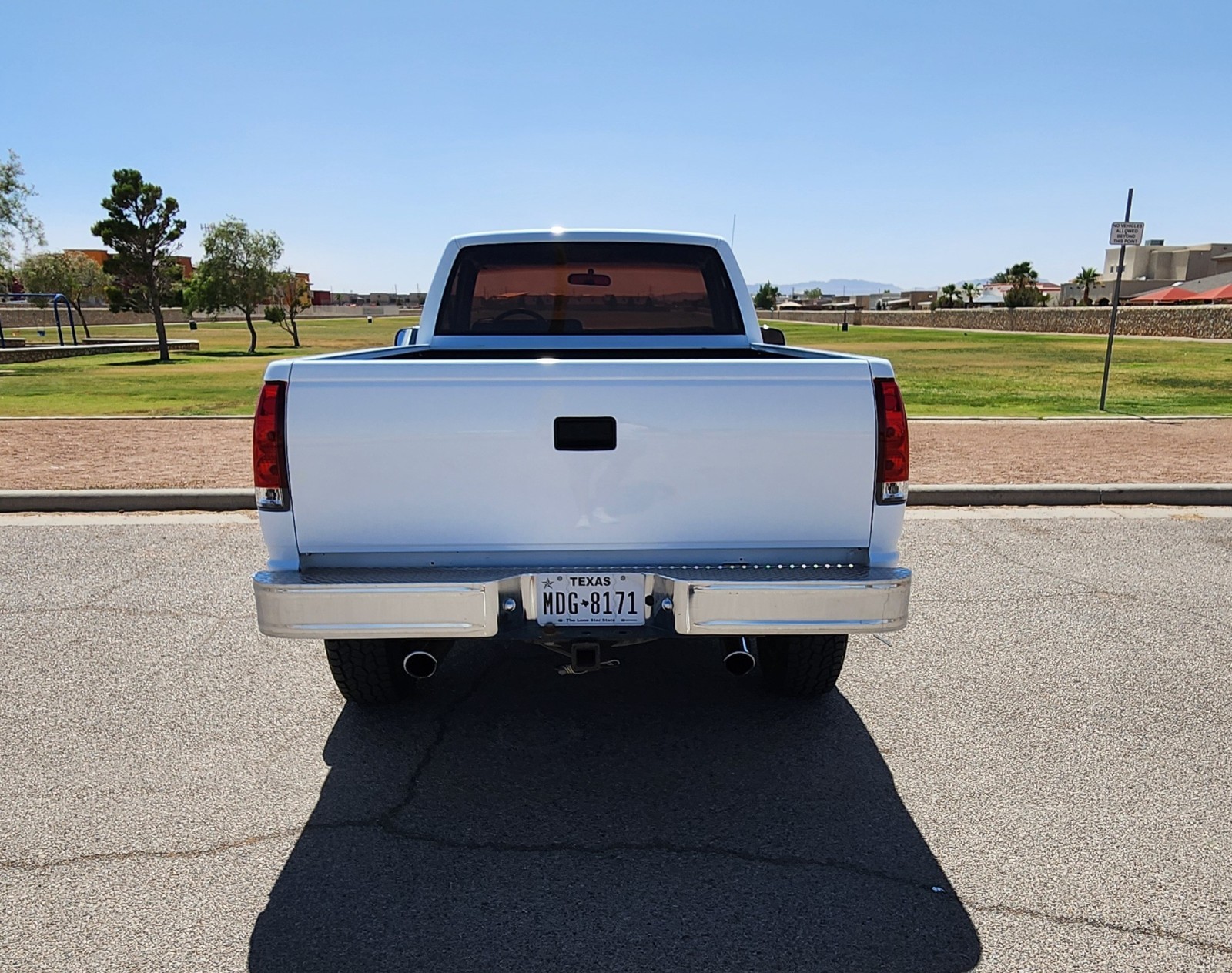 GMC-Sierra-1500-1988-Standard-Cab-Pickup-3