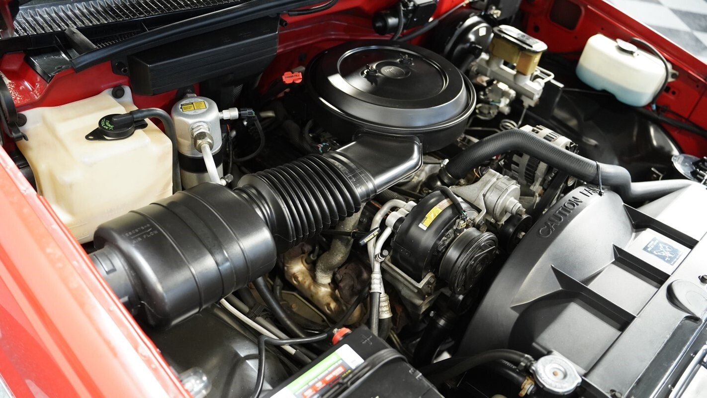 GMC-Sierra-1500-1993-Pickup-Truck-26