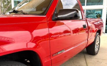 GMC-Sierra-1500-1995-Pickup-Truck-11