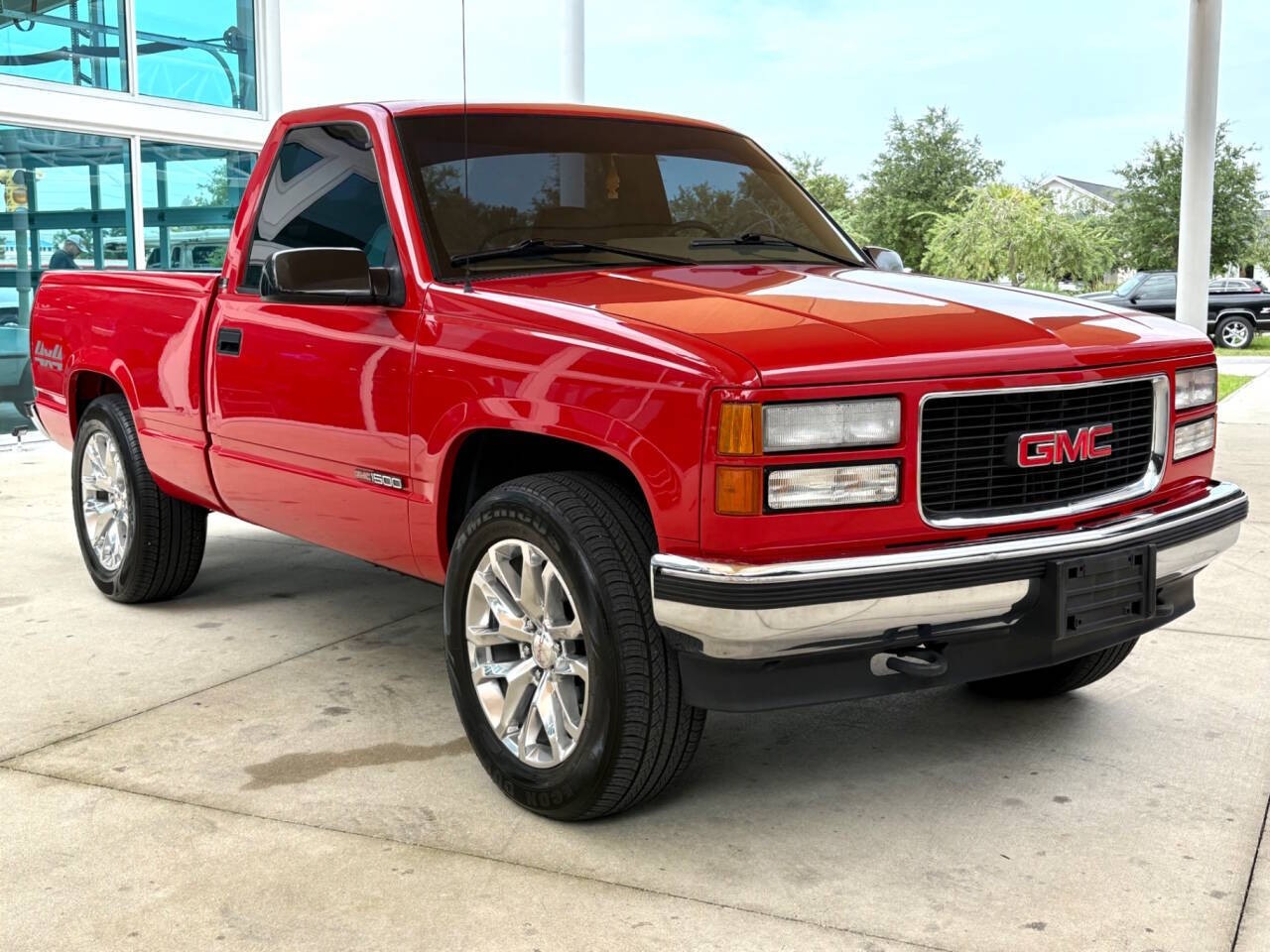 GMC-Sierra-1500-1995-Pickup-Truck-2