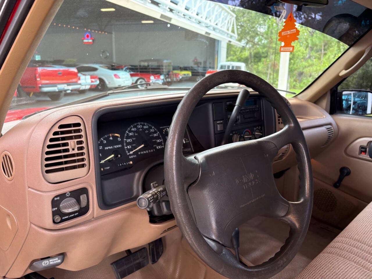 GMC-Sierra-1500-1995-Pickup-Truck-21