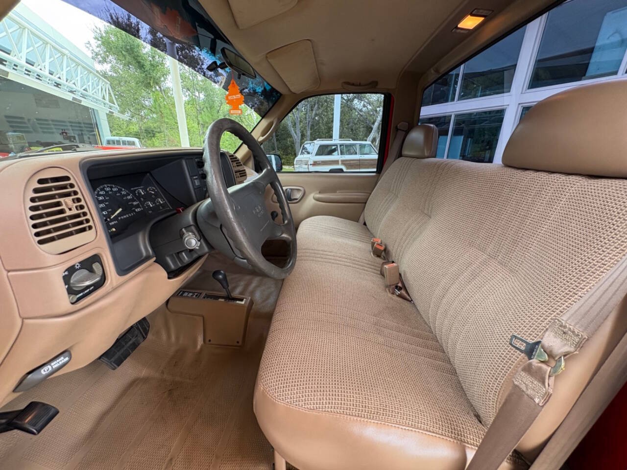 GMC-Sierra-1500-1995-Pickup-Truck-22