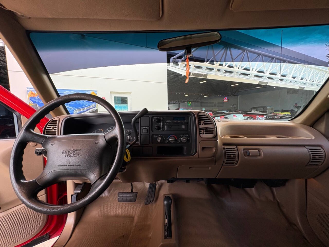 GMC-Sierra-1500-1995-Pickup-Truck-24