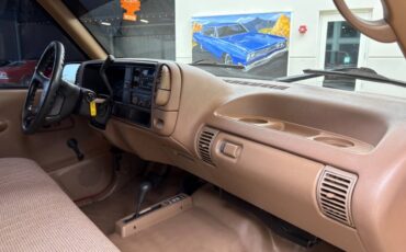 GMC-Sierra-1500-1995-Pickup-Truck-26