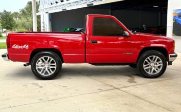 GMC-Sierra-1500-1995-Pickup-Truck-3