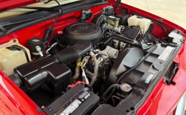GMC-Sierra-1500-1995-Pickup-Truck-32