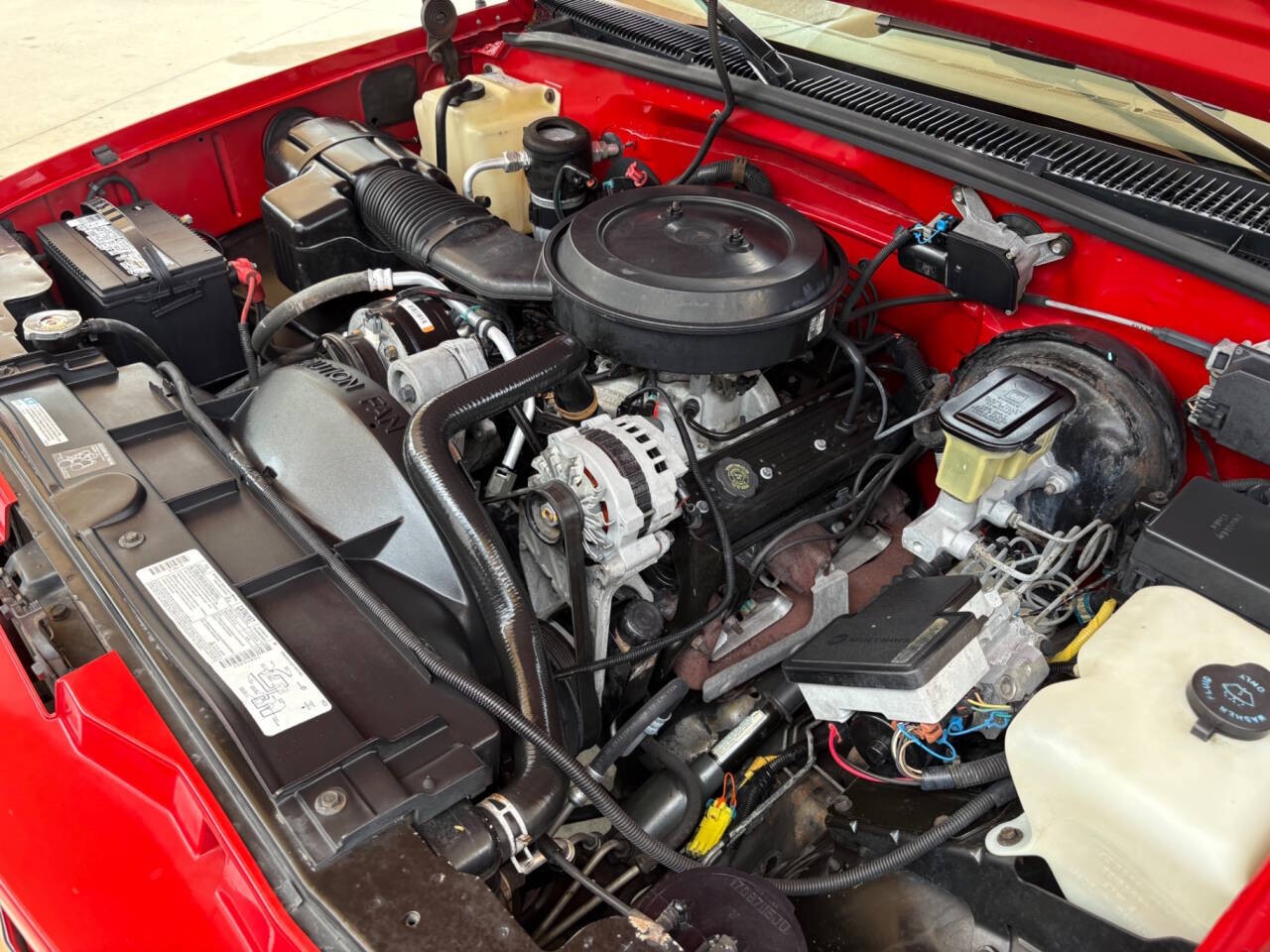 GMC-Sierra-1500-1995-Pickup-Truck-34
