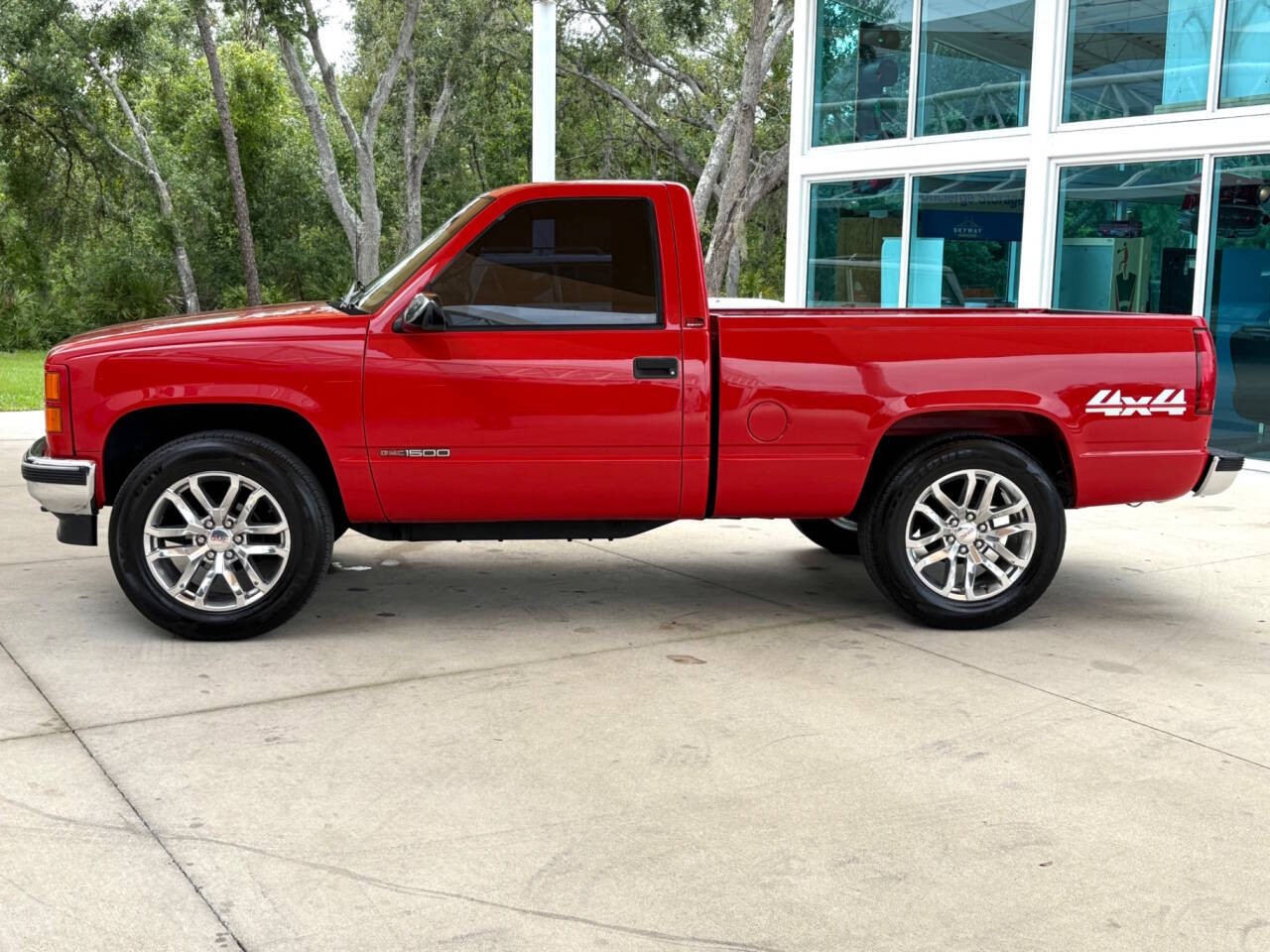 GMC-Sierra-1500-1995-Pickup-Truck-8