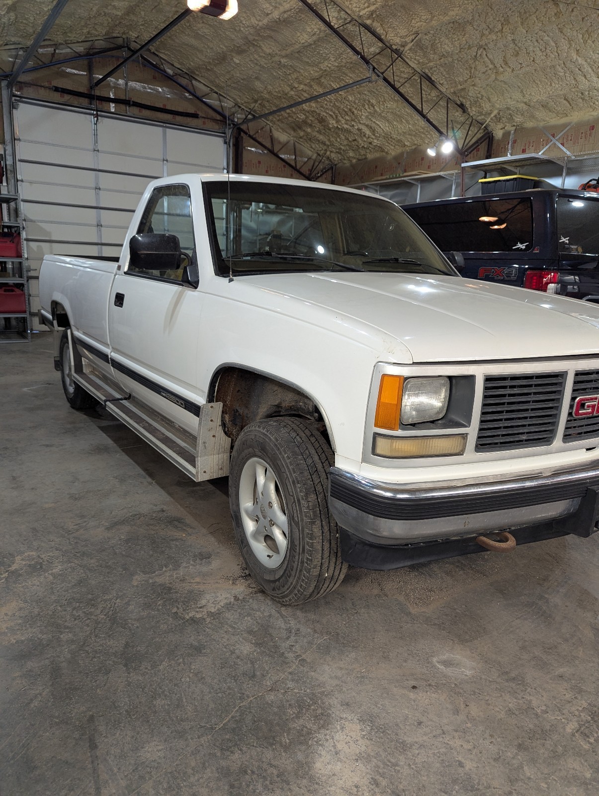 GMC-Sierra-2500-1988-1