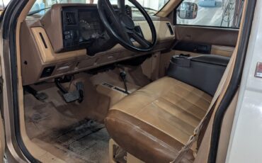 GMC-Sierra-2500-1988-12