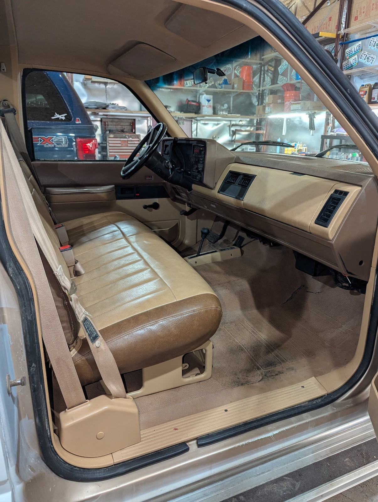 GMC-Sierra-2500-1988-14