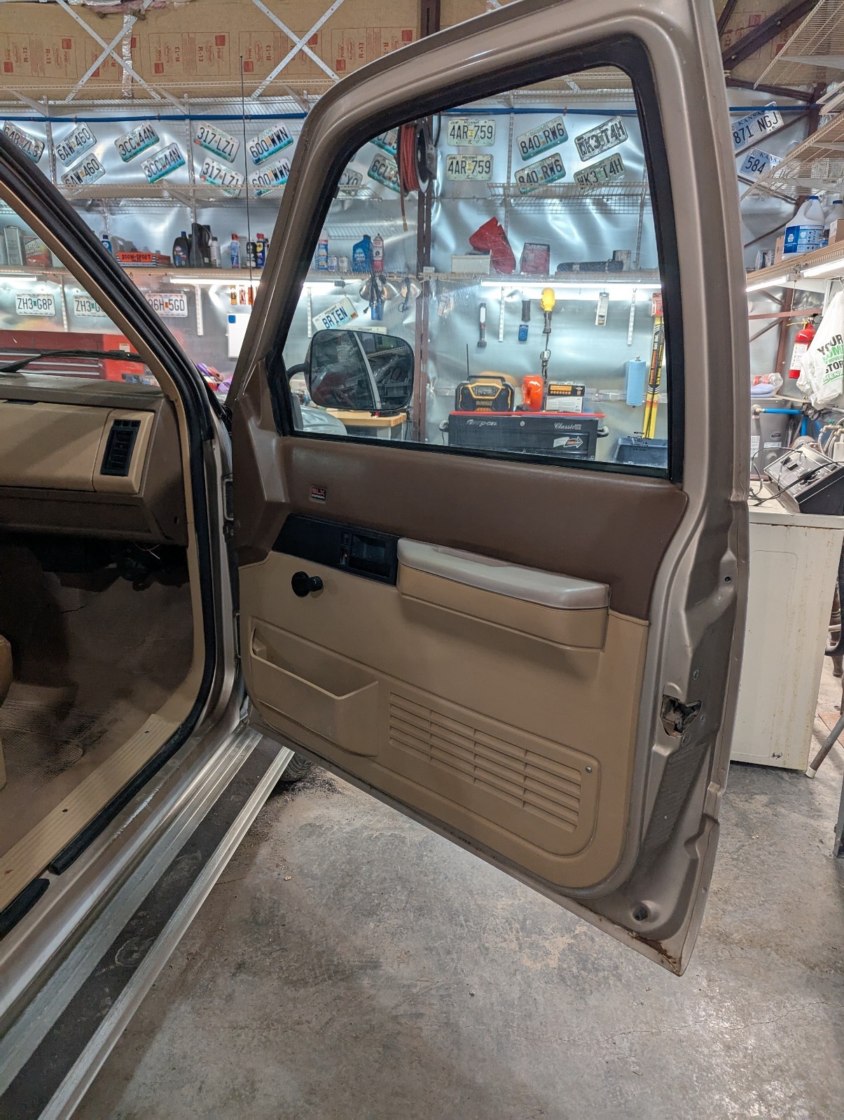 GMC-Sierra-2500-1988-15