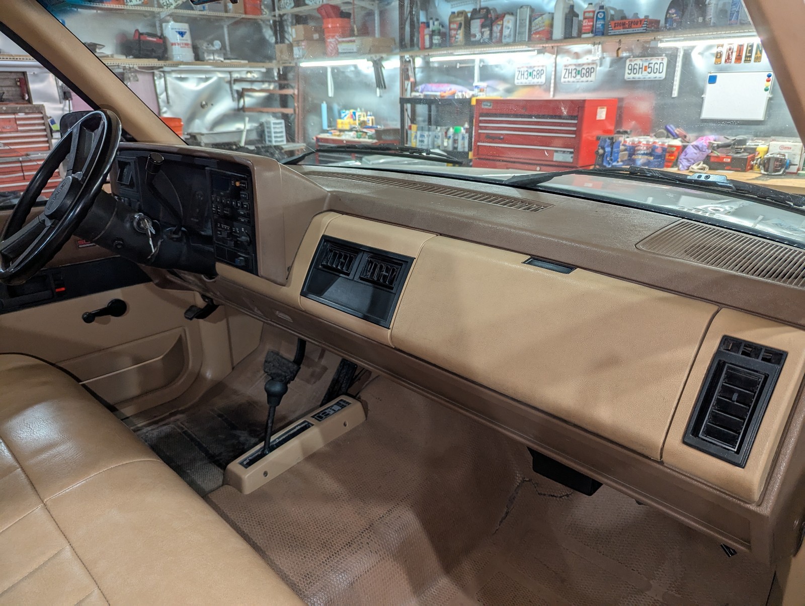 GMC-Sierra-2500-1988-16