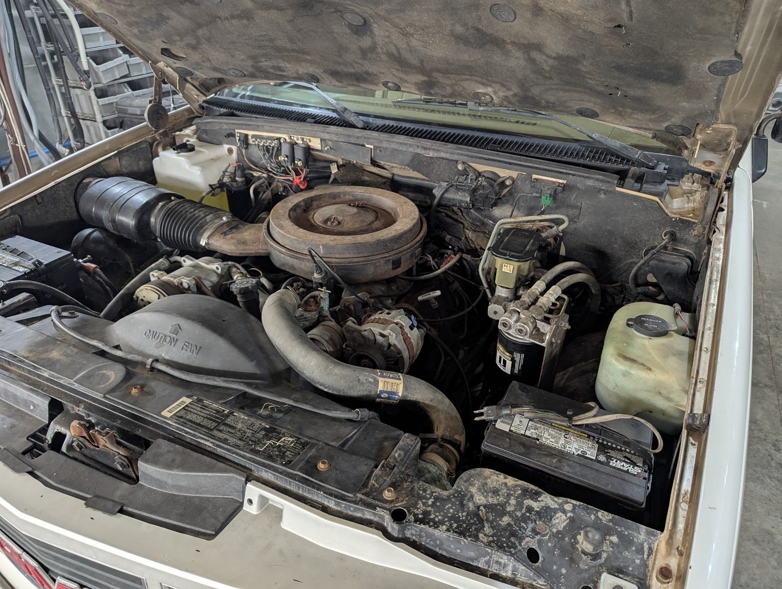 GMC-Sierra-2500-1988-19