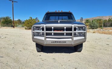 GMC-Sierra-3500-1986-Crew-Cab-Pickup-1