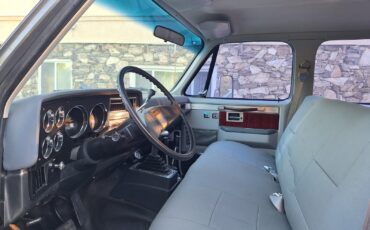 GMC-Sierra-3500-1986-Crew-Cab-Pickup-29