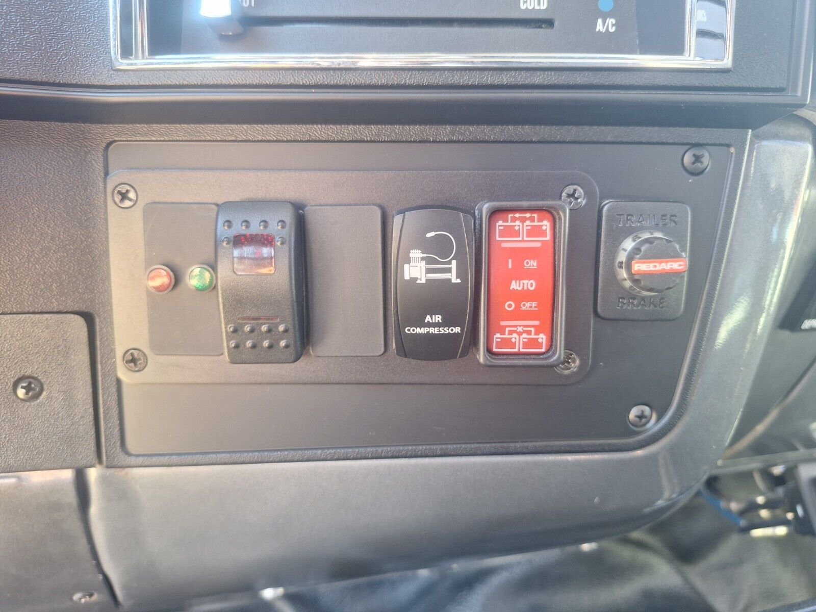 GMC-Sierra-3500-1986-Crew-Cab-Pickup-31