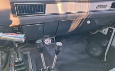 GMC-Sierra-3500-1986-Crew-Cab-Pickup-33