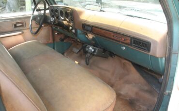 GMC-Sierra-Grande-2500-1978-Standard-Cab-Pickup-9