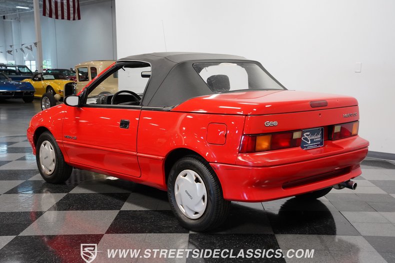 Geo-Metro-1991-Red-Gray-32