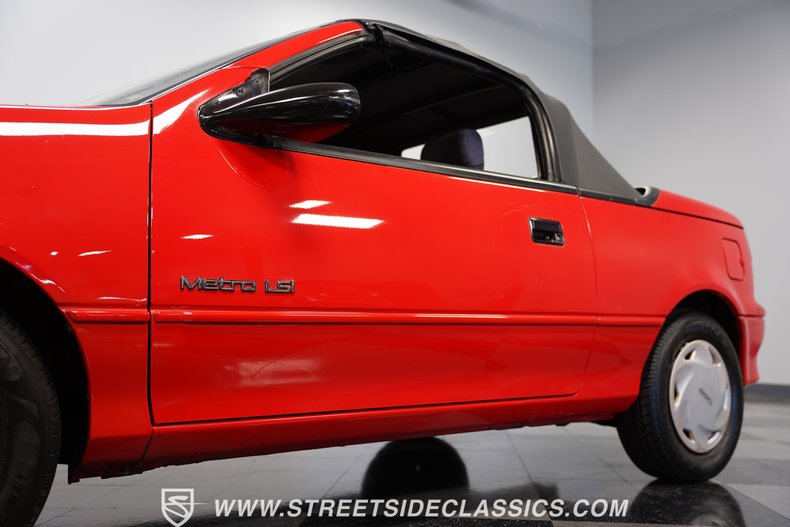 Geo-Metro-1991-Red-Gray-45