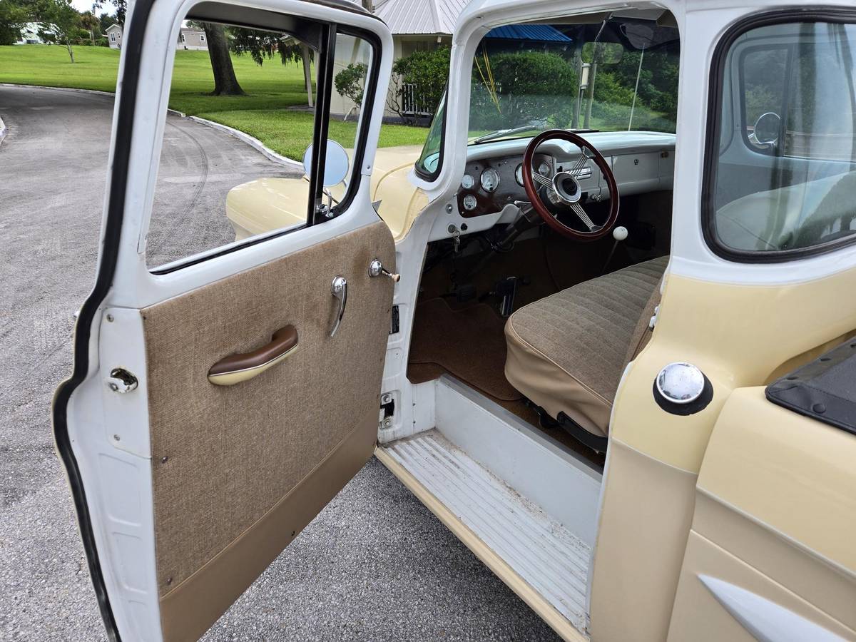 Gmc-100-fleetside-big-back-window-1959-2