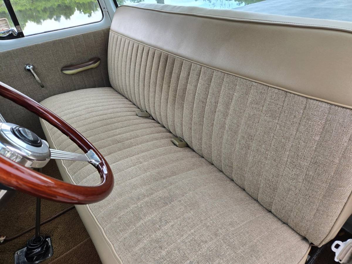 Gmc-100-fleetside-big-back-window-1959-3