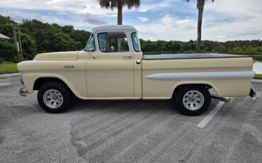 Gmc-100-fleetside-big-back-window-1959-5